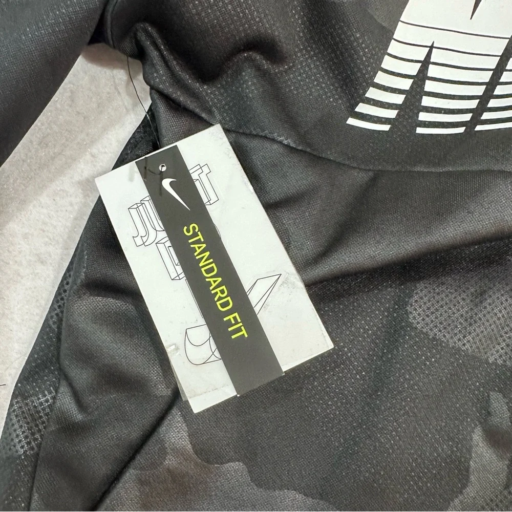 Boys Black Nike Therma Sweatshirt Hoodie